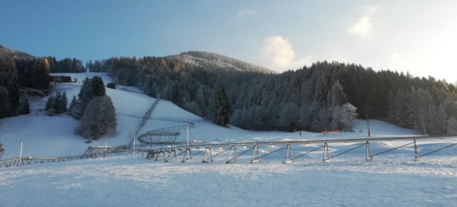 In de winter verandert het Drachental Wildschönau in een sfeervol familieparadijs met winterse activiteiten voor kinderen, ouders en vakantiegangers in Oberau.