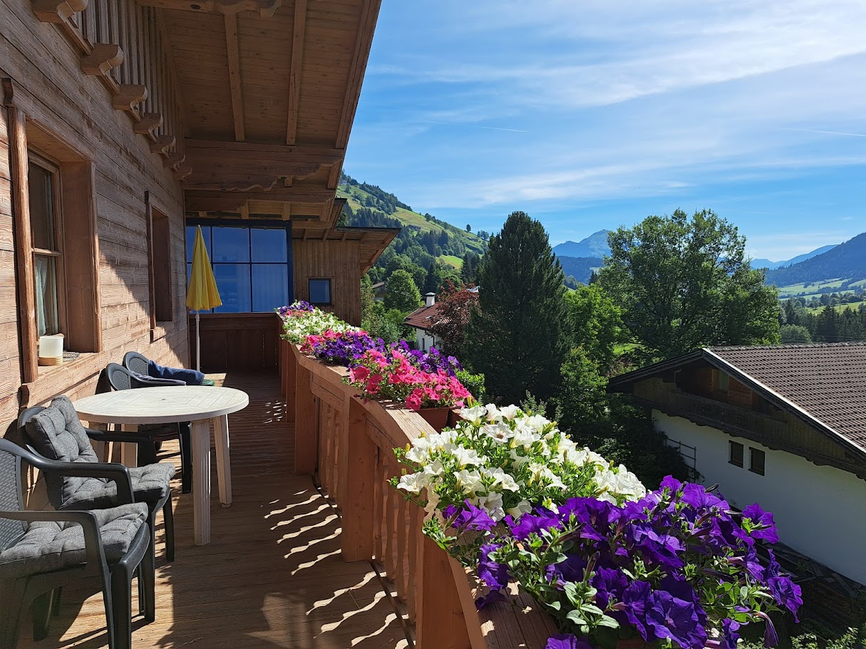 Balkon van vakantieappartement Markbachjoch