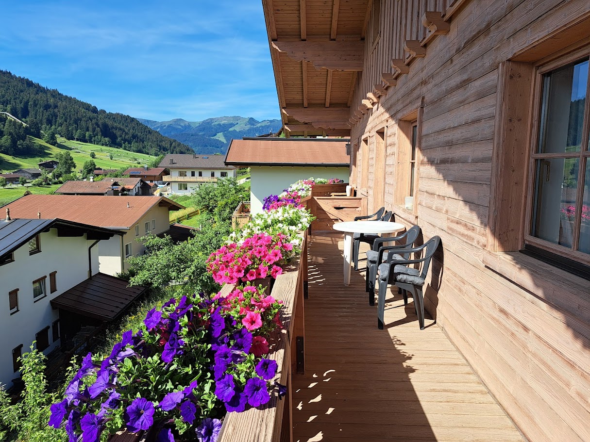 Balkon van vakantieappartement Markbachjoch op het zuiden